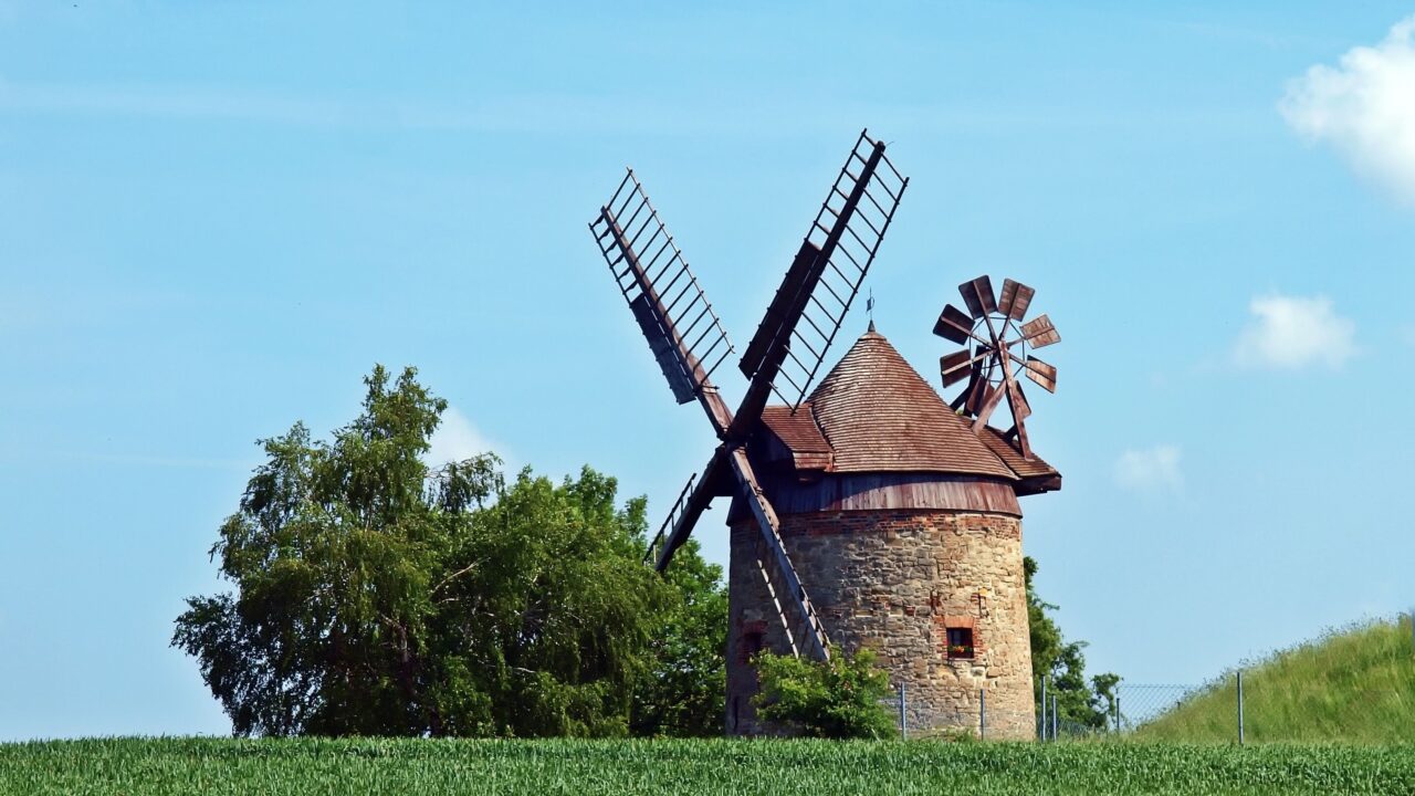 Syrau entdecken: Drachenhöhle, Windmühle und Naturerlebnisse im Vogtland
